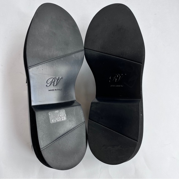 Roger Vivier Viv' Rangers Black Patent Leather Women’s  Loafers 39 US 9 - Picture 12 of 15